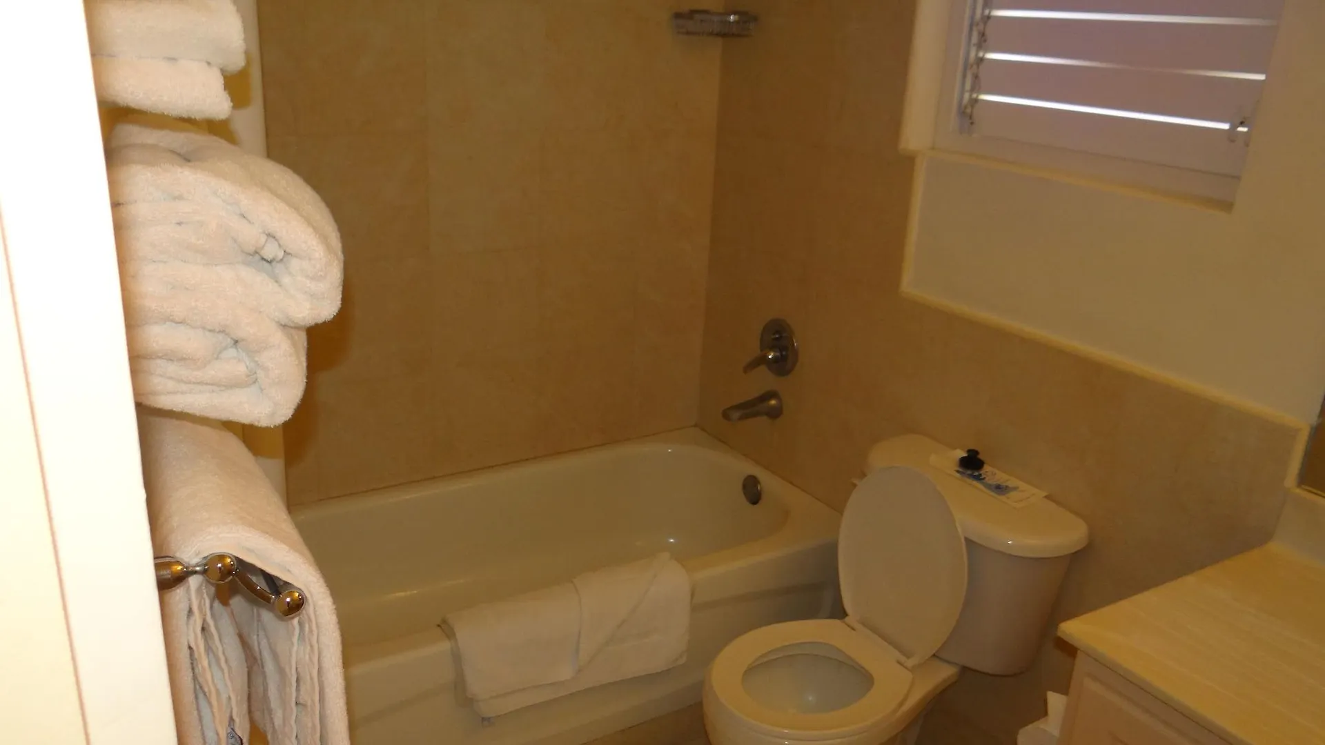 Tropical Winds Apartment Hotel Christ Church
