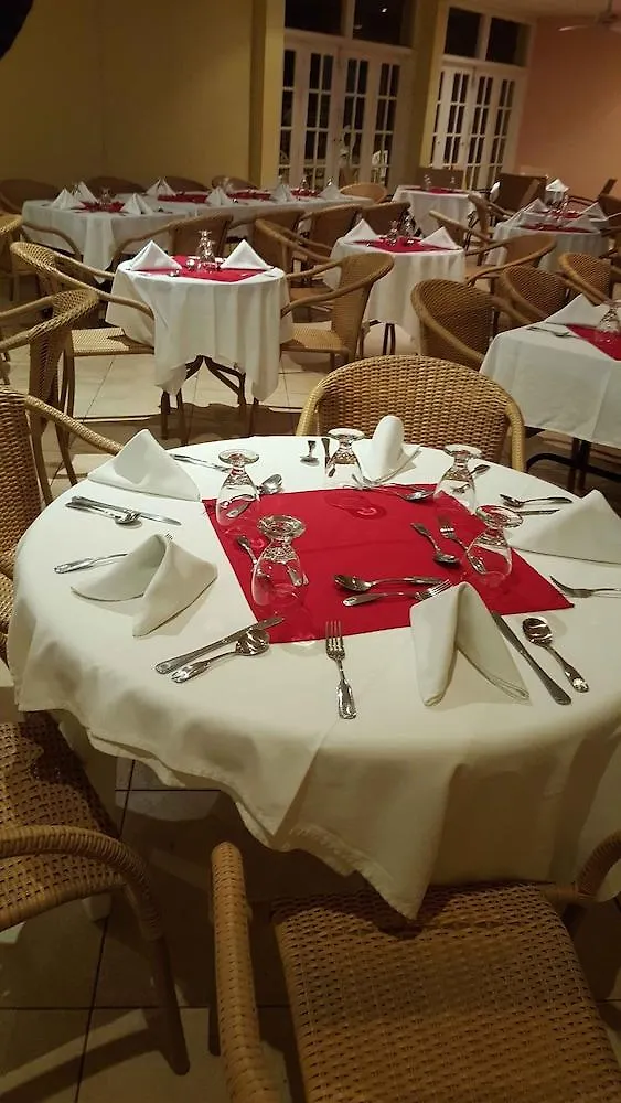 Tropical Winds Apartment Hotel Christ Church 0*, Saint Philip Barbados