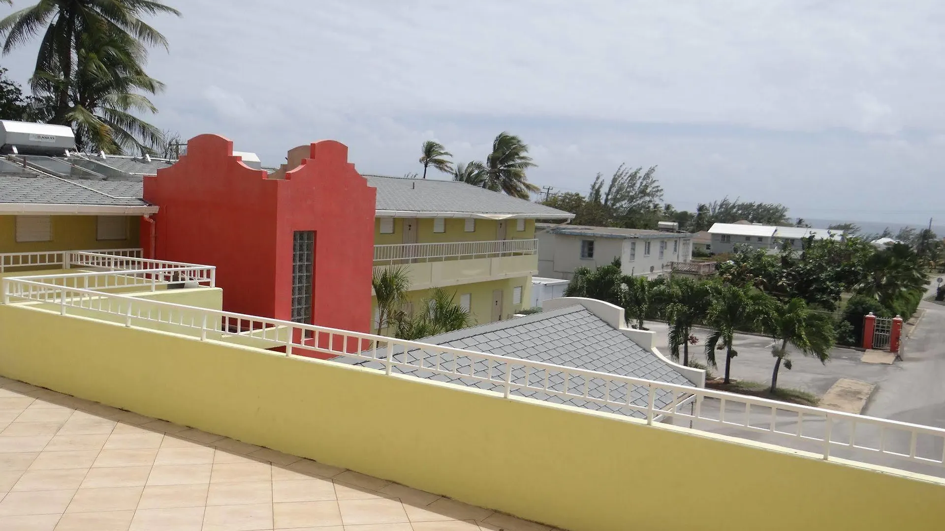 Tropical Winds Apartment Hotel Christ Church 0*, Saint Philip Barbados