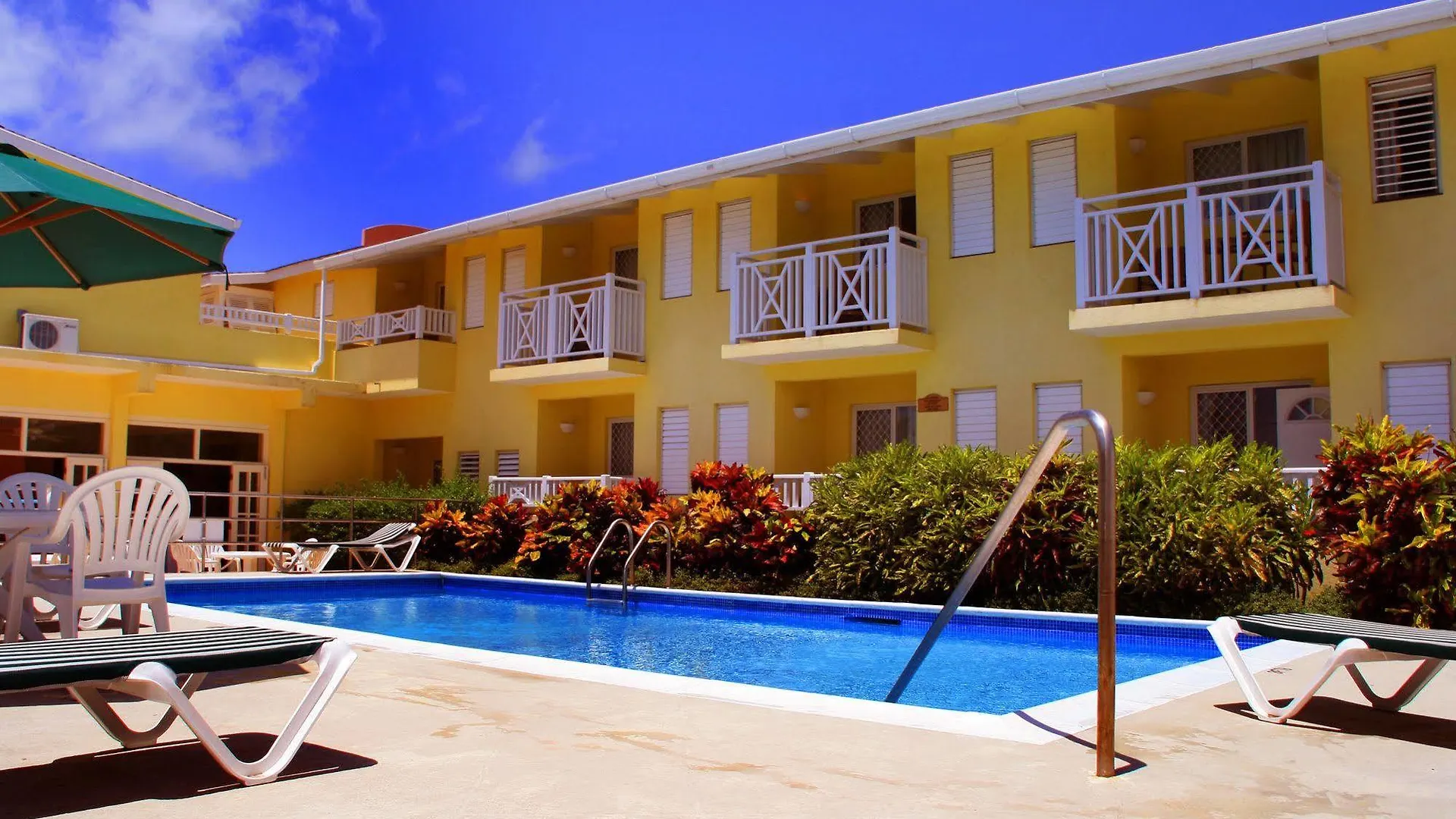 Tropical Winds Apartment Hotel Christ Church
