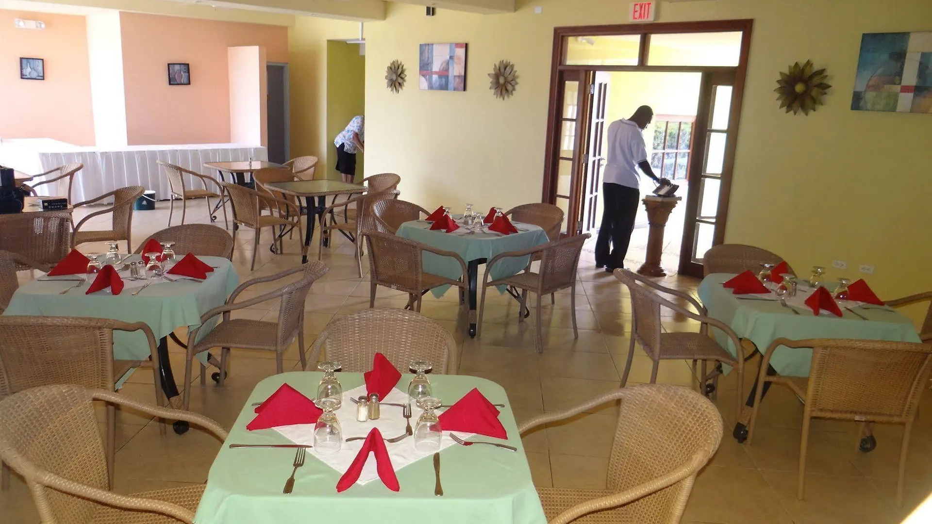 Tropical Winds Apartment Hotel Christ Church