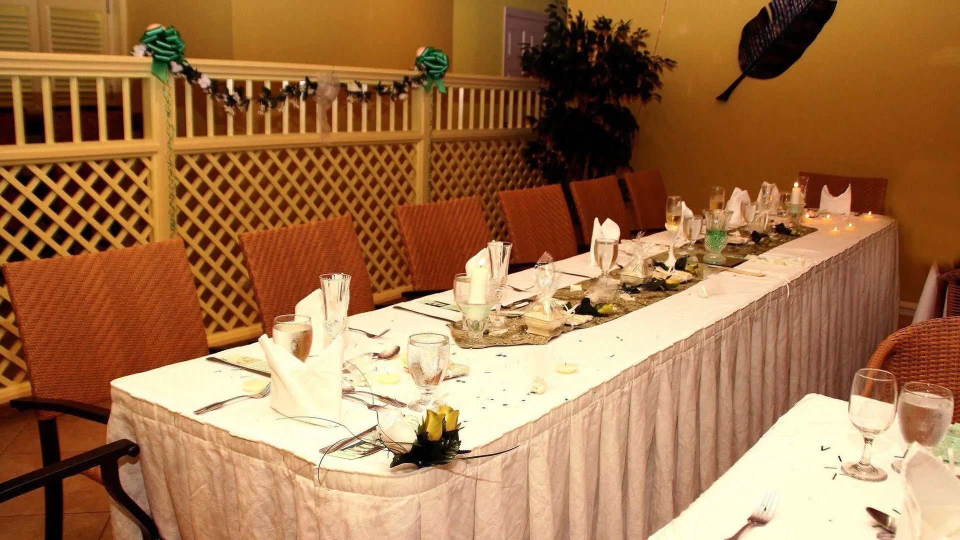 Tropical Winds Apartment Hotel Christ Church