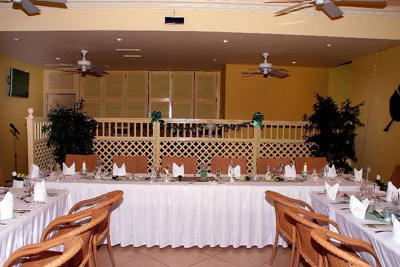 Tropical Winds Apartment Hotel Christ Church